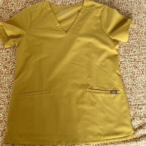 Figs Casma scrub top